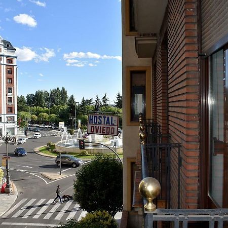 فندق Hostal Oviedo ليون المظهر الخارجي الصورة